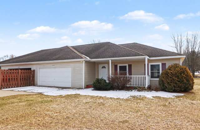 23763 Humming Bird Avenue - 23763 Humming Bird Avenue, Van Buren County, MI 49071