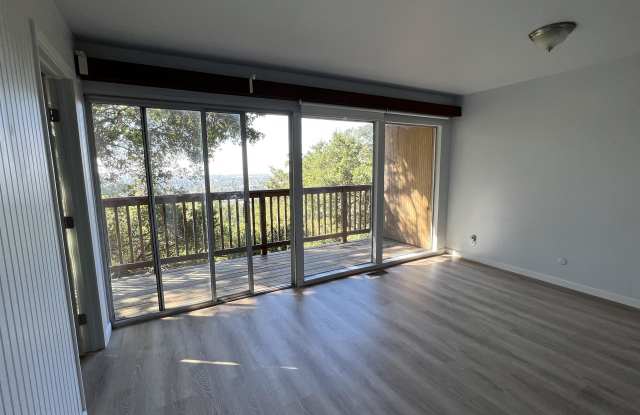 150 Panoramic Way - 5 photos photos