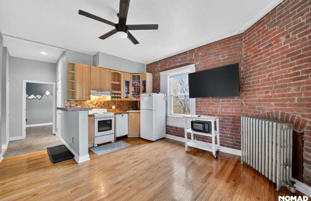 $1,400 Cap Hill 1 BR | 5 Min Walk to Cheesman Park photos photos