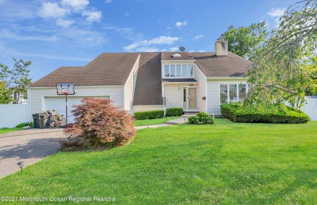 45 Roslyn Court photos photos