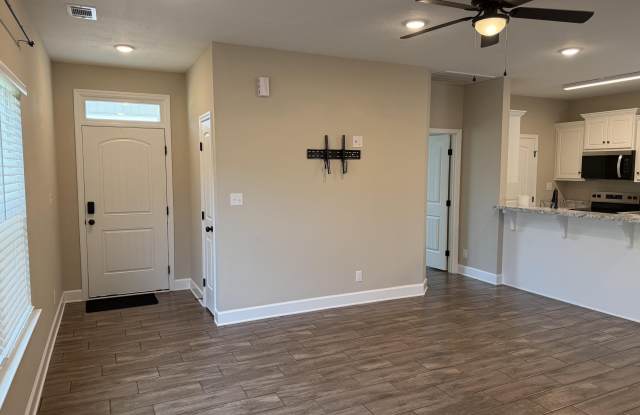 424 Bradleyville Road Gallery 3