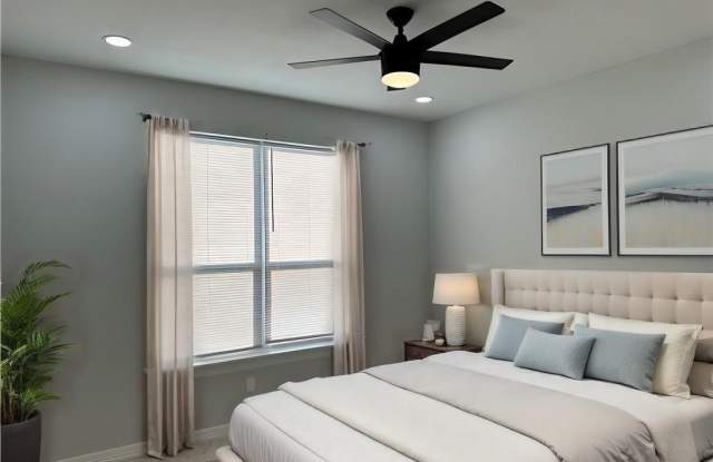 5504 N Crown Point Gallery 4