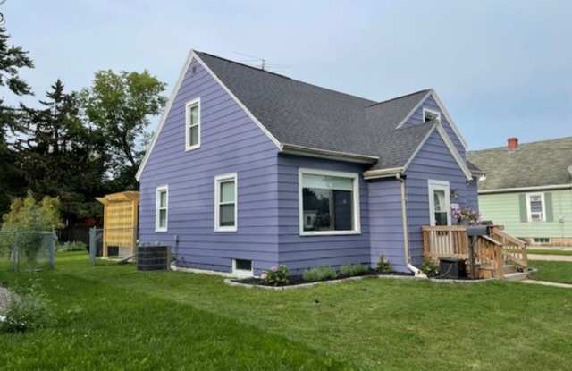1702 West Winnebago Street - 1702 West Winnebago Street, Appleton, WI 54914