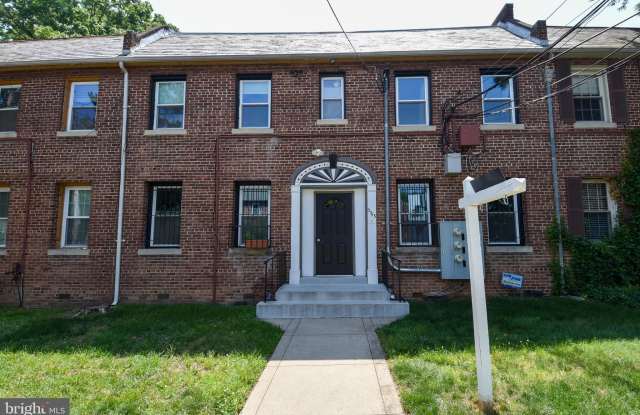 3915 9TH NE - 3915 9th Street Northeast, Washington, DC 20017