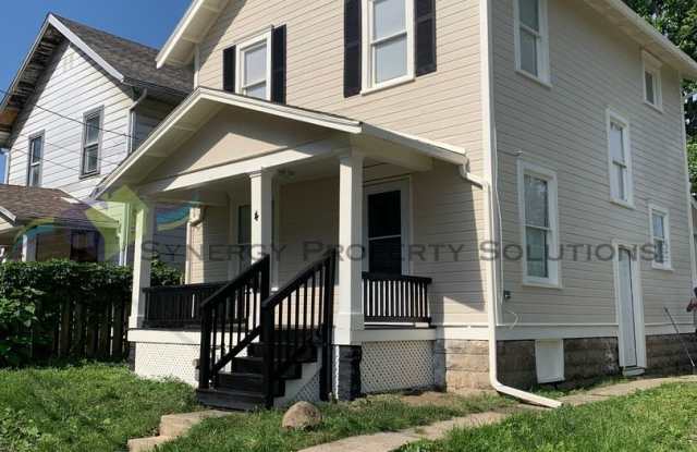 3 Bedroom Available 4/17/2026 photos photos