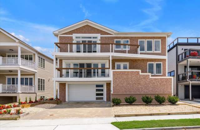 416 W Bay Drive - 416 West Bay Drive, Long Beach, NY 11561 416 W Bay Drive - 416 West Bay Drive, Long Beach, NY 11561