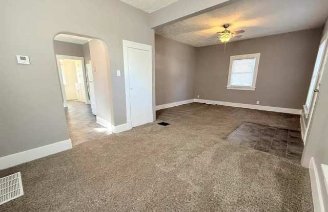 6521 Logan Avenue Gallery 4