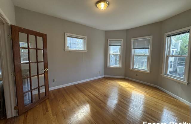 23 Tufts St - 23 Tufts Street, Cambridge, MA 02139