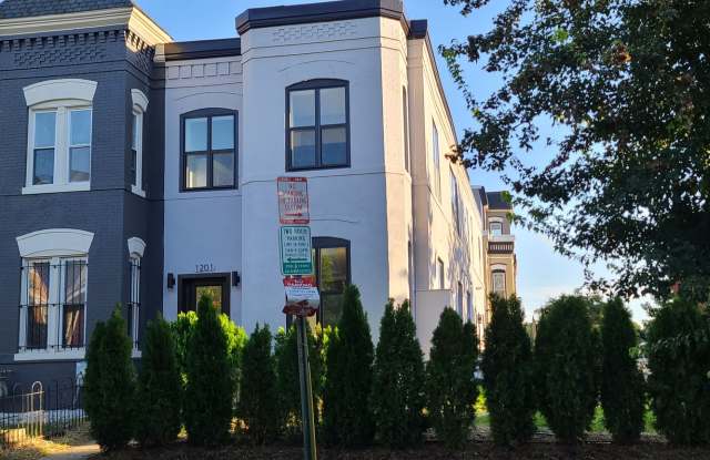 1201 I str NE photos photos