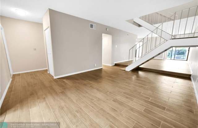 9133 NW 38th Drive Gallery 2