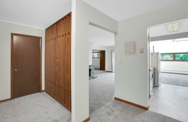 The Arbors Apartments Gallery 4
