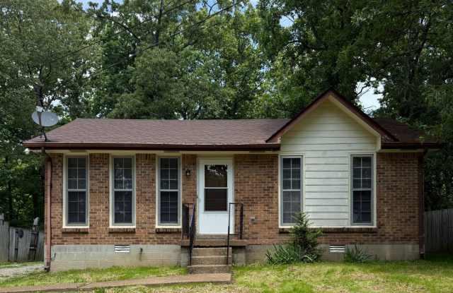 2BR Brick Home in Dickson photos photos