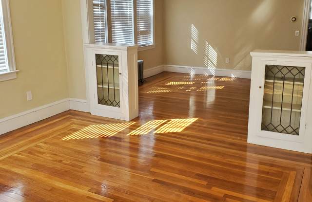 55 Higgins Avenue photos photos