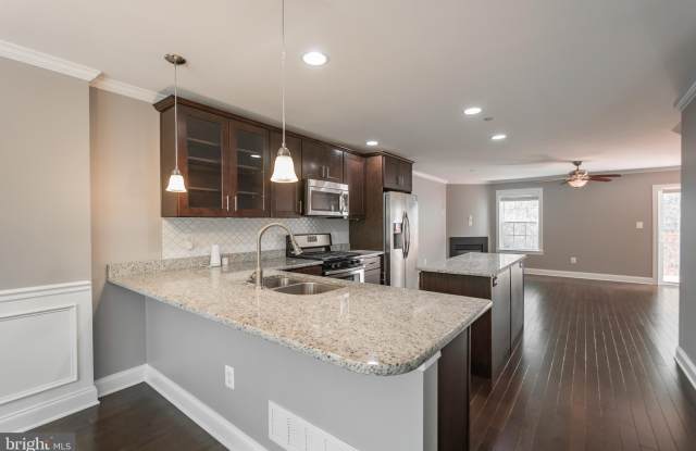 204 SHAWMONT AVENUE photos photos