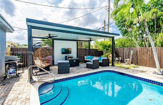 7031 SW 12th Street, Pembroke Pines, FL 33023 - 2003 photos photos