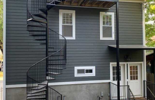 2658 W Homer Street photos photos