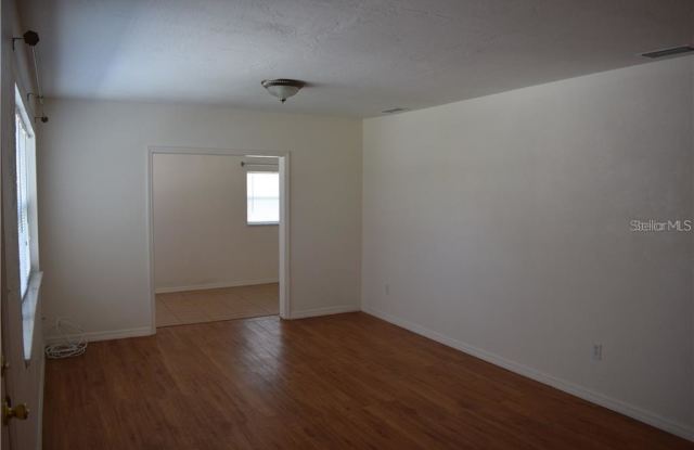 310 KILMER AVENUE Gallery 4