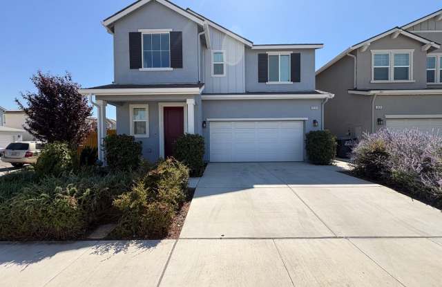2 Story Home Near Shopping Center Rent Ready! photos photos 2 Story Home Near Shopping Center Rent Ready! photos photos