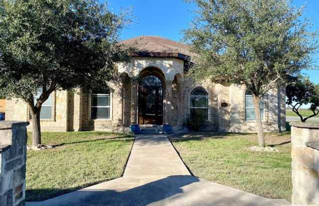 1413 13TH ST. - 1413 13th Street, Mercedes, TX 78570