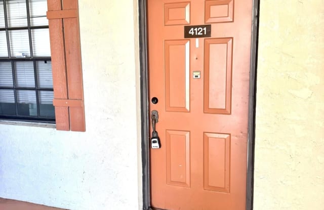 4121 Oak Terrace Drive Gallery 2