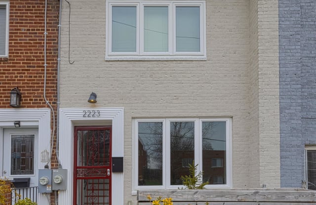 2223 15th Street Northeast Gallery 2