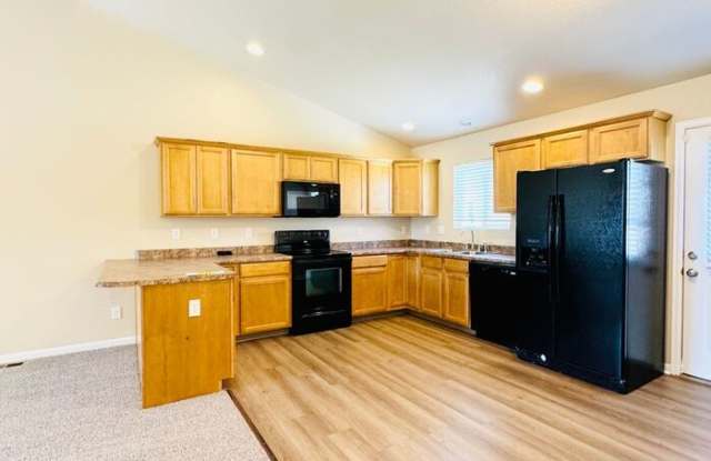 969 Delphinus Place Gallery 2