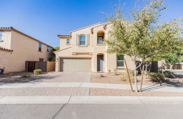 Beautiful 5 bed 3 bath home in Gilbert! photos photos