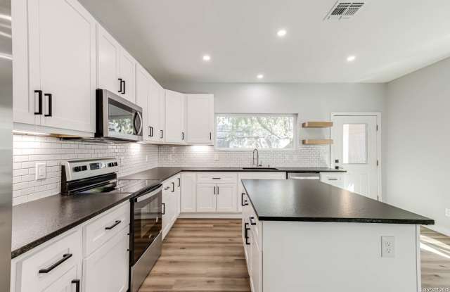 811 Nevada unit: # 2 - 811 Nevada Street, San Antonio, TX 78203