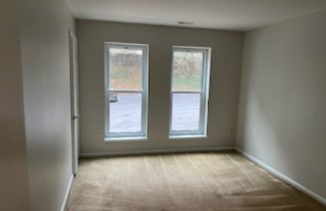 605 Hudson Avenue - 1Unit 217 Gallery 3