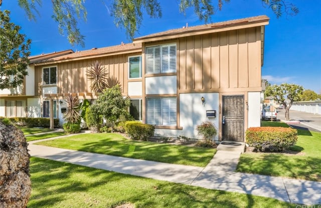 231 W Alton Avenue - 231 West Alton Avenue, Santa Ana, CA 92707