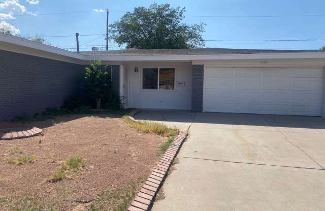 Eastside home for rent by Eastwood High School Gallery 3