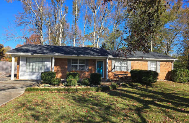 Charming 4 bedroom 2.5 bath home in Scottsboro photos photos
