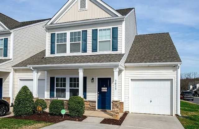 Charming 3 Bedroom, 2.5 Bath End Unit in Summerlake – Fort Mill Schools! photos photos