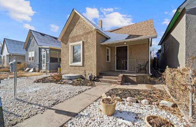 ALL PROSPECTIVE TENANTS MUST SUBMIT A $58 NON-REFUNDABLE APPLICATION FEE PER APPLICANT ONLINE AND BE PRE-QUALIFIED PRIOR TO ANY SHOWINGS photos photos
