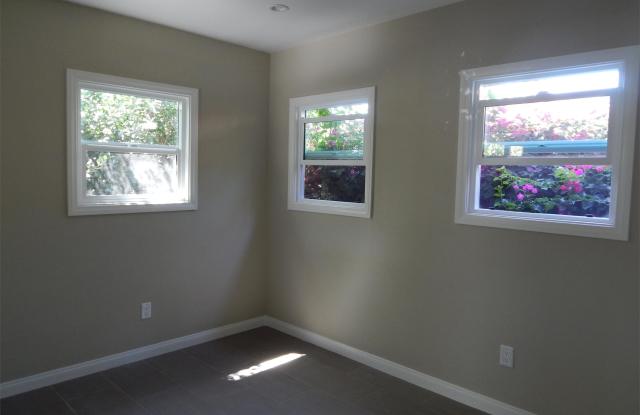 5913 Fountain Avenue Gallery 4