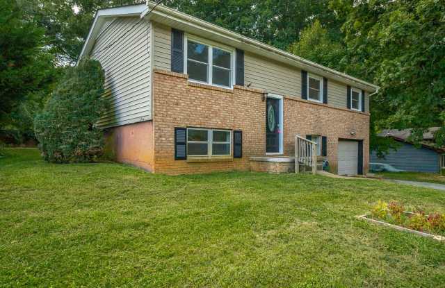 House In Hixson Gallery 4