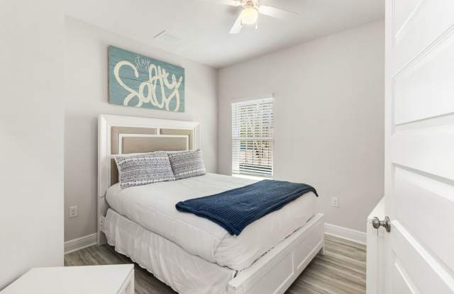RARE 5-BEDROOM LONG-TERM RENTAL | 2024 HOME | NO HOA | LARGE PRIVATE LOT | PET FRIENDLY | MINUTES TO PORT ST. JOE & CAPE SAN BLAS Gallery 4