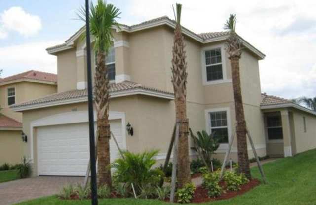 10414 Spruce Pine Ct. Fort Myers, FL 33913 photos photos