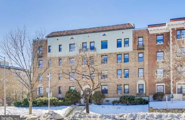 3600 CONNECTICUT Avenue NW Gallery 3
