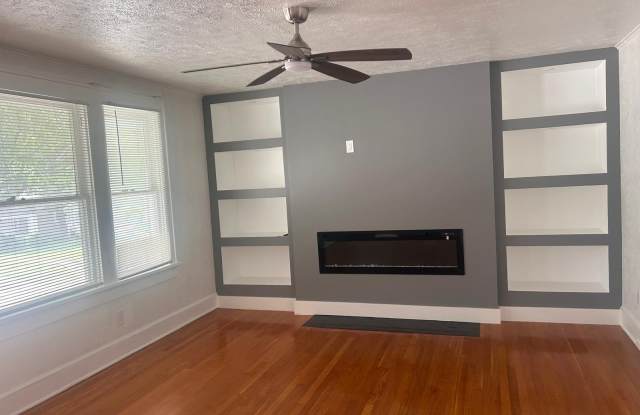 5800 Prospect Avenue Gallery 4