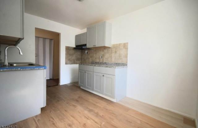 58 Underwood St photos photos