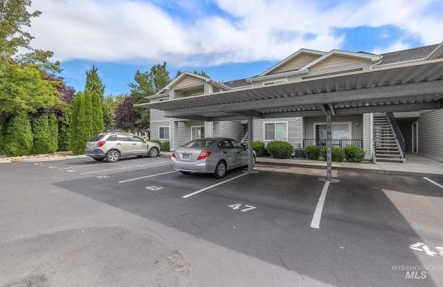3311 N Lakeharbor Ln Gallery 2