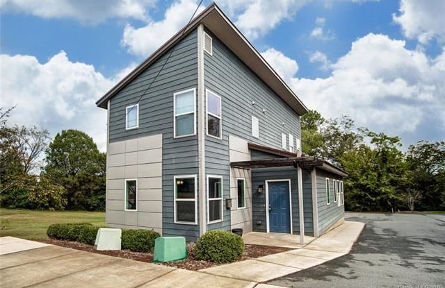 522 Beatties Ford Road - 522 Beatties Ford Road, Charlotte, NC 28216
