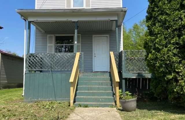 2 Bedroom House on Southside - 616 Olive Street, Parkersburg, WV 26101