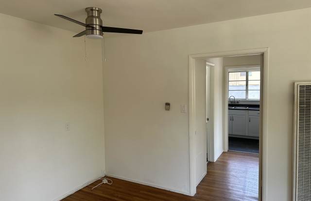1843 1/2 Linda Rosa Avenue Gallery 4