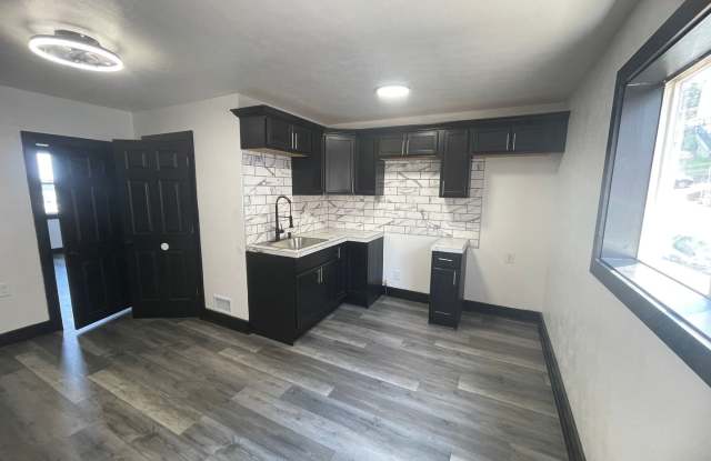 Updated 1 bedroom with nice loft area in the South Side ! photos photos