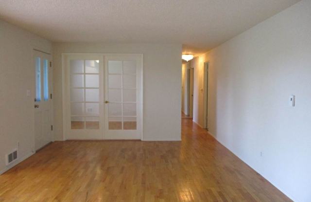 7507 Hill Avenue Gallery 2