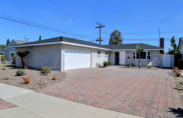 Charming Costa Mesa 3 Bedroom! - 1134 Austin Street, Costa Mesa, CA 92626