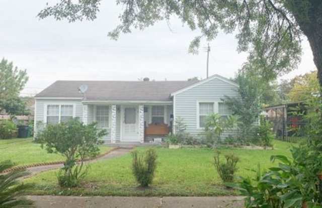 7619 Moss Rose Street Gallery 4