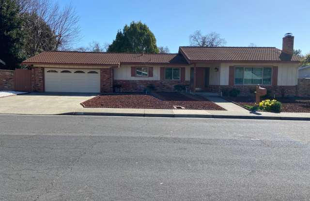 Newly Remodeled 3 bed/2 bath plus bonus room home in Walnut Creek - 33 Clifton Court, Walnut Creek, CA 94595